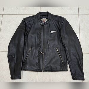 HARLEY DAVIDSON black mens leather jacket.